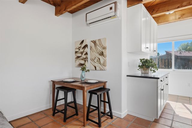 217 Amherst Drive NE, Albuquerque, NM 87106