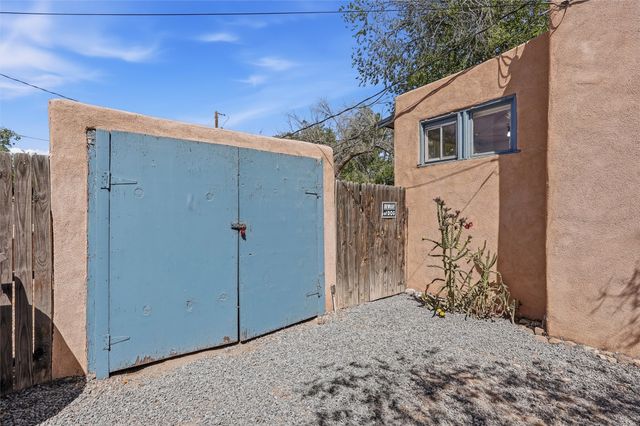 217 Amherst Drive NE, Albuquerque, NM 87106