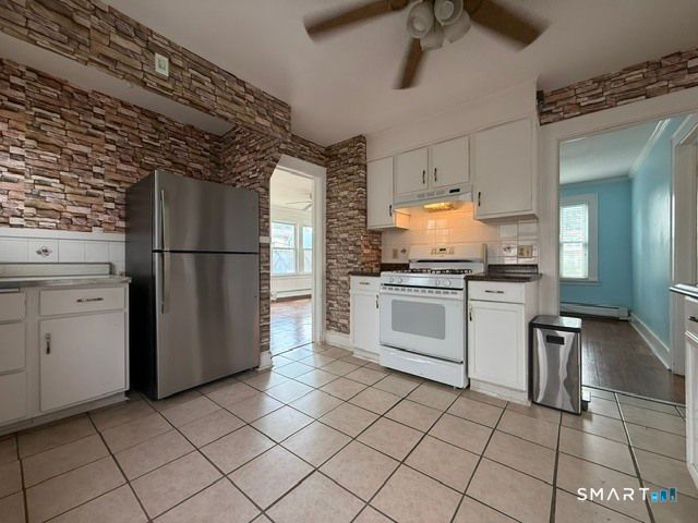 1031 Lindley Street, Bridgeport, CT 06606