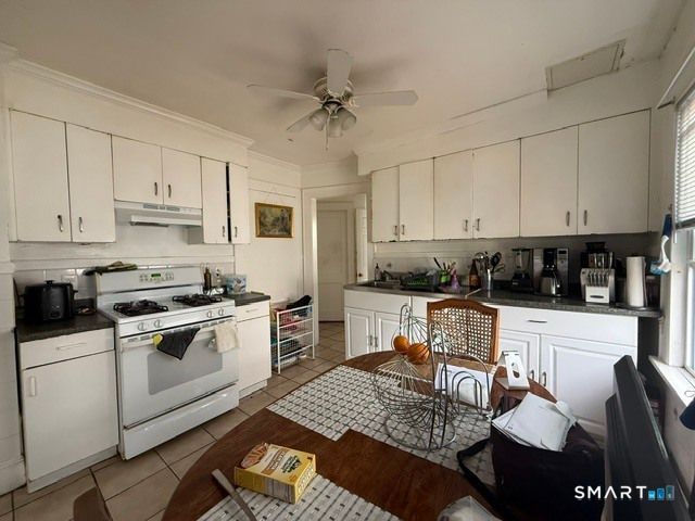 1031 Lindley Street, Bridgeport, CT 06606