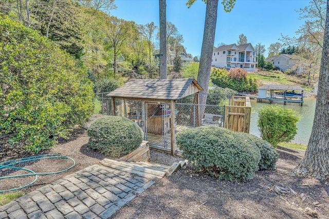 41 Windy Hill CIR, Union Hall, VA 24176