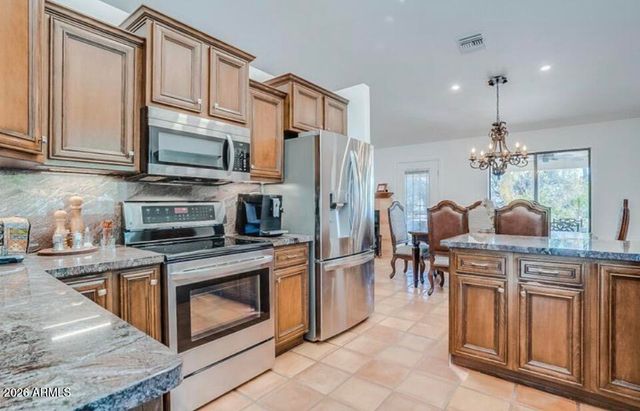 6121 E MILTON Drive, Cave Creek, AZ 85331