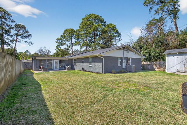 4437 Norway Drive, Shreveport, LA 71105