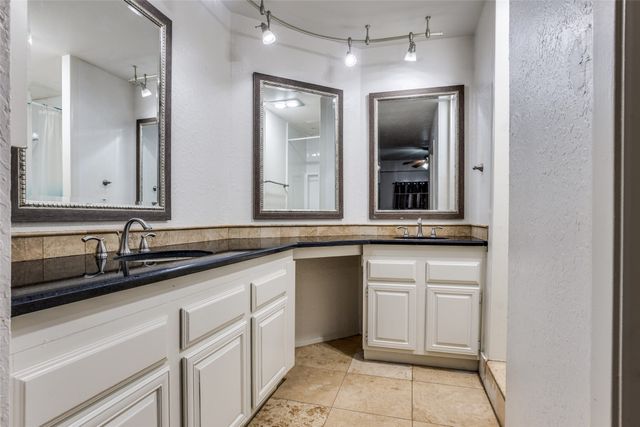 3100 Devonshire Drive 112, Plano, TX 75075