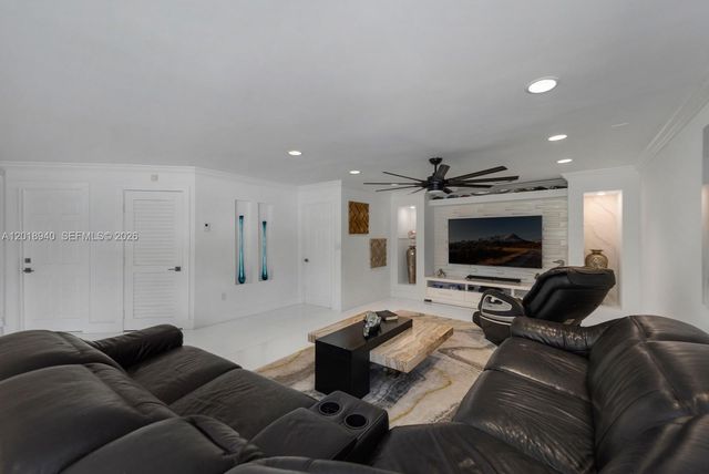 3080 SW 111th Ave, Miami, FL 33165