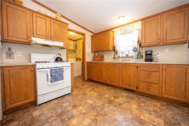 9414 Gowanda State Road, Eden, NY 14057