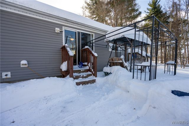 9414 Gowanda State Road, Eden, NY 14057