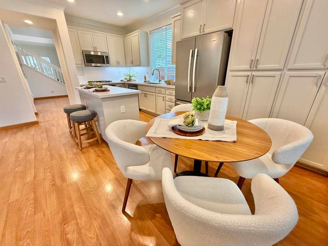 2712 Chocolate St, Pleasanton, CA 94588