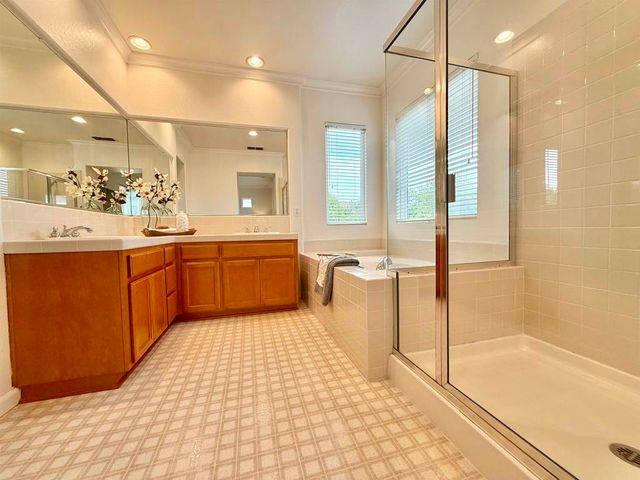 2712 Chocolate St, Pleasanton, CA 94588