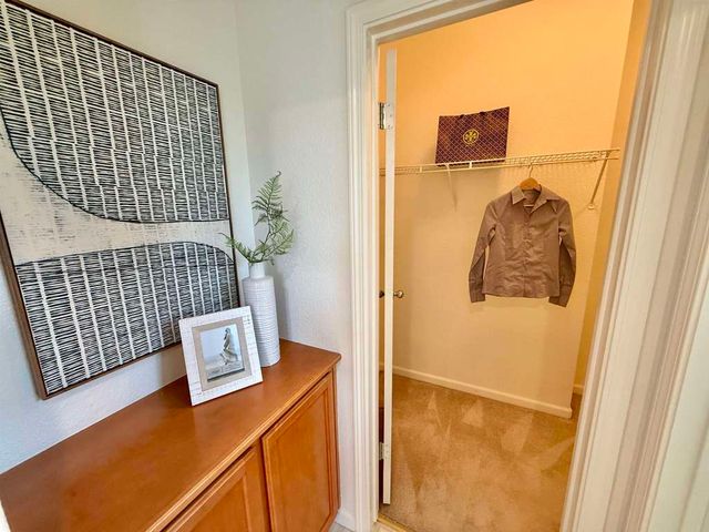 2712 Chocolate St, Pleasanton, CA 94588