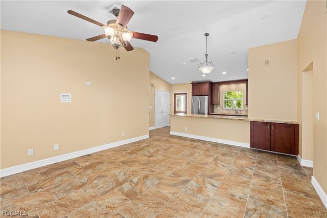 1813 Long Point LN, Sanibel, FL 33957