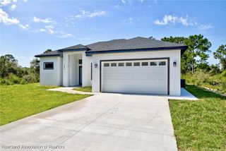 262 Tanager Avenue, Sebring, FL 33870
