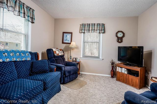 1112 17th Street, Marysville, MI 48040