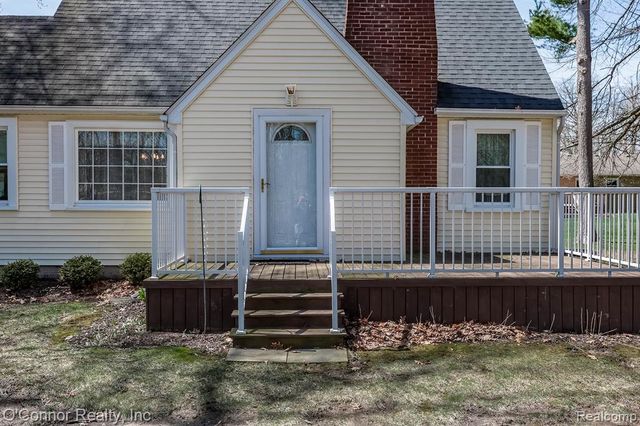 1112 17th Street, Marysville, MI 48040