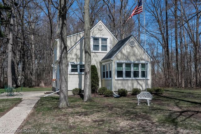 1112 17th Street, Marysville, MI 48040