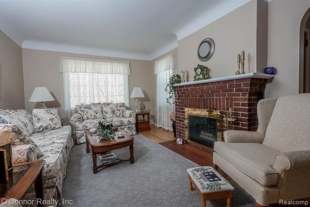1112 17th Street, Marysville, MI 48040