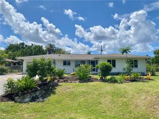 1306 SE 43rd TER, Cape Coral, FL 33904