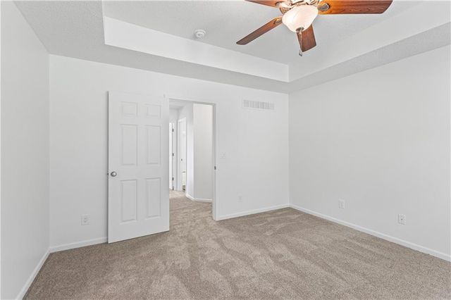 5021 NW Flintridge Road, Riverside, MO 64150