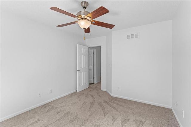 5021 NW Flintridge Road, Riverside, MO 64150
