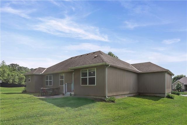 5021 NW Flintridge Road, Riverside, MO 64150