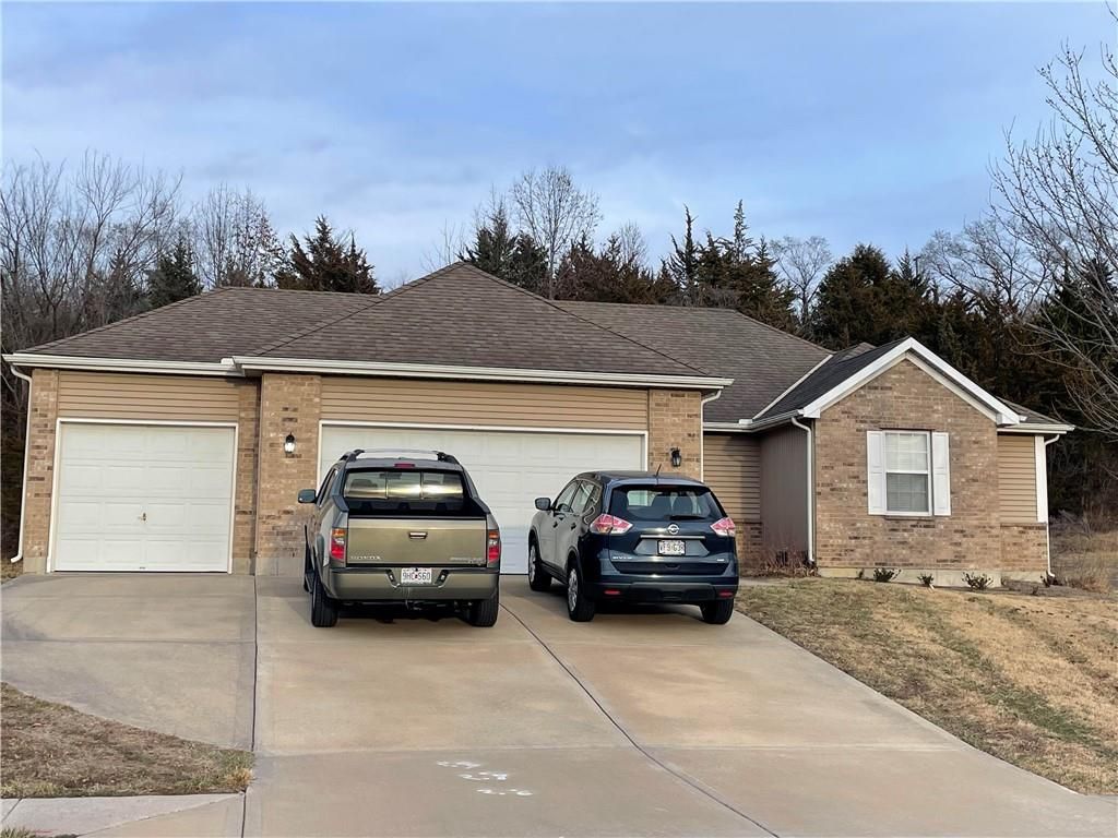 5021 NW Flintridge Road, Riverside, MO 64150