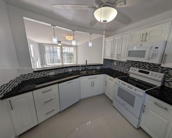 1750 NE 191st Street 6223, Miami, FL 33179