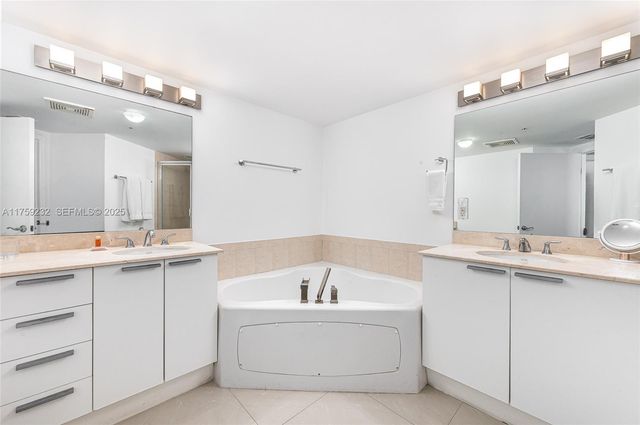 16699 Collins Avenue 1809, Sunny Isles Beach, FL 33160