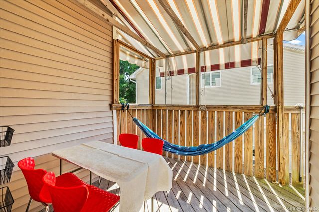 19 Phyllis Terrace 211, Monsey, NY 10952