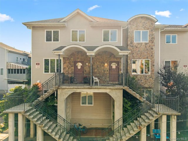 19 Phyllis Terrace 211, Monsey, NY 10952