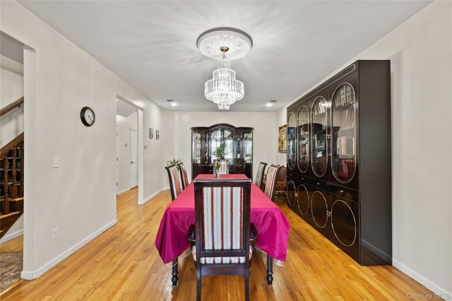19 Phyllis Terrace 211, Monsey, NY 10952