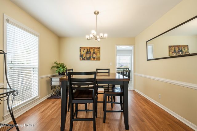 7016 Chippenham Rd, Louisville, KY 40222