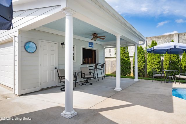 7016 Chippenham Rd, Louisville, KY 40222