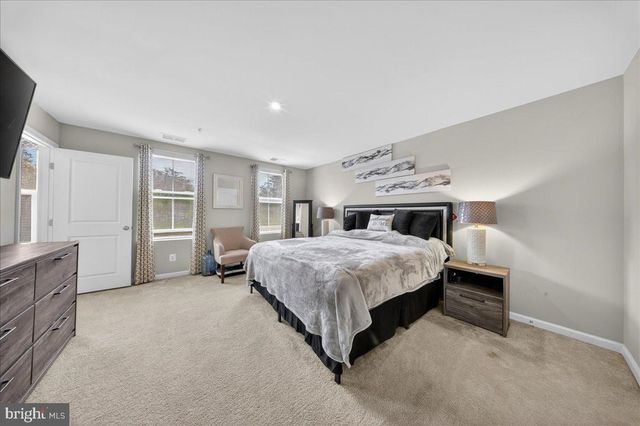 2 RIDGELY FOREST DR, Elkton, MD 21921