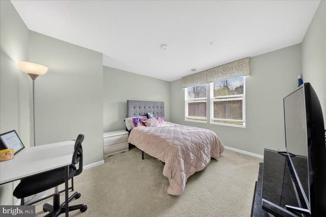 2 RIDGELY FOREST DR, Elkton, MD 21921