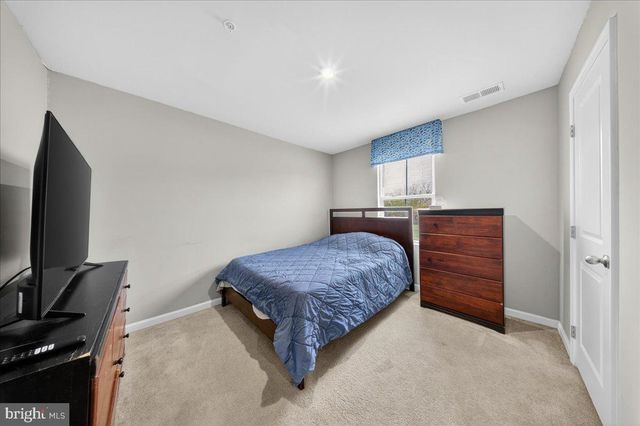 2 RIDGELY FOREST DR, Elkton, MD 21921