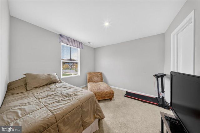 2 RIDGELY FOREST DR, Elkton, MD 21921