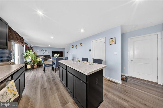 2 RIDGELY FOREST DR, Elkton, MD 21921