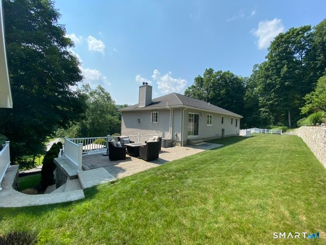 327 Jones Road, Naugatuck, CT 06770