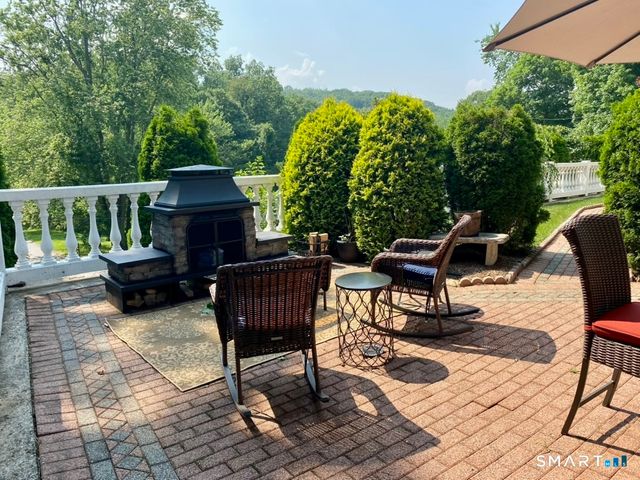 327 Jones Road, Naugatuck, CT 06770