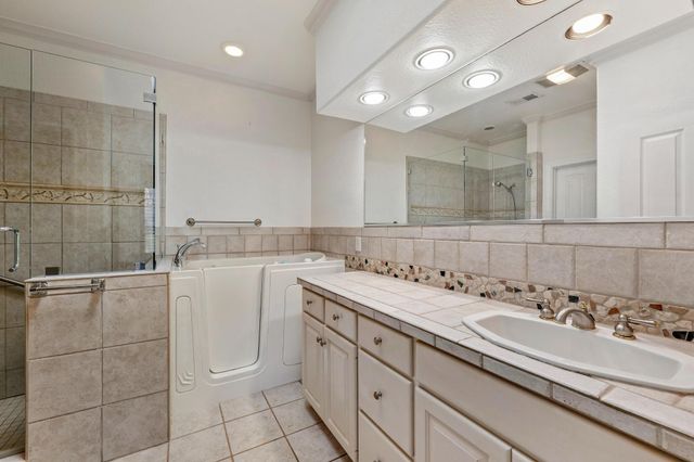 317 Short Circuit, Horseshoe Bay, TX 78657