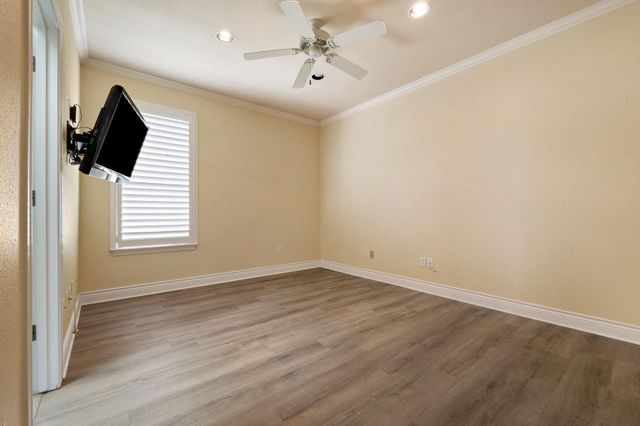 317 Short Circuit, Horseshoe Bay, TX 78657