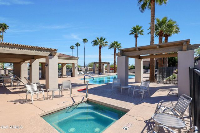 2232 E CONSTANCE Way, Phoenix, AZ 85042