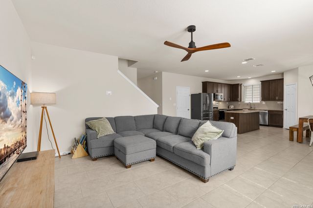 338 Floating Feather, San Antonio, TX 78260