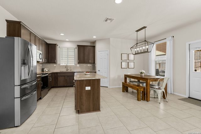 338 Floating Feather, San Antonio, TX 78260