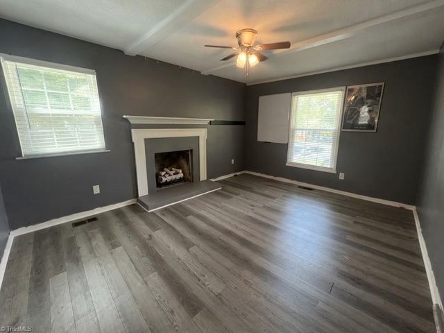 8 Woodcreek Court, Greensboro, NC 27406