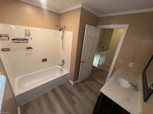 8 Woodcreek Court, Greensboro, NC 27406