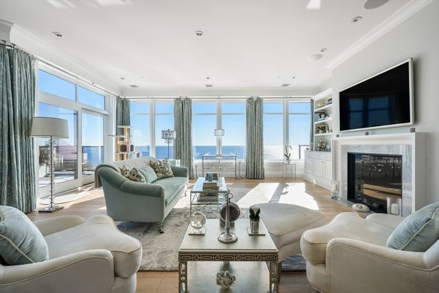 35 Littles Point Road S-201, Swampscott, MA 01907