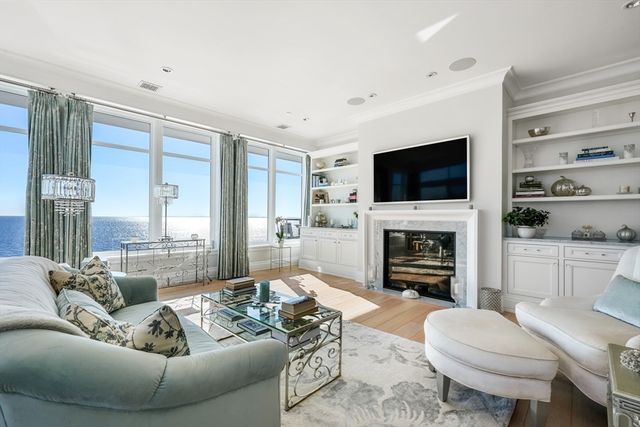 35 Littles Point Road S-201, Swampscott, MA 01907