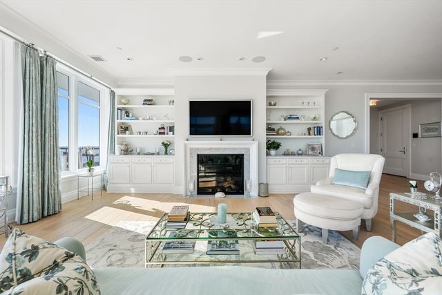 35 Littles Point Road S-201, Swampscott, MA 01907