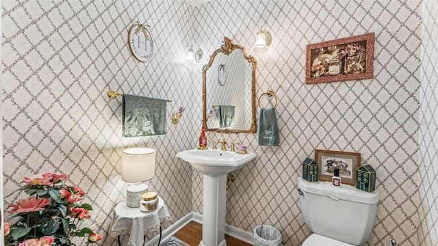 121 SHADOW LANE, Lakeland, FL 33813